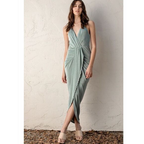 Lulus Dreamy Date Surplice Sage Green Goddess draped dress NWT - Picture 1 of 12